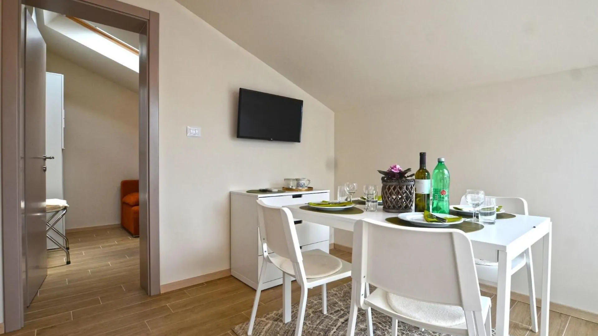 Tranquil Getaway With Shared Pool In Bale - One Bedroom Apartment بيت للعطل